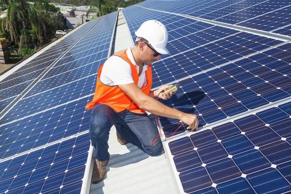 How Long Do Solar Panels Last?
