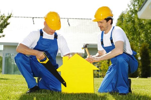 High Quality Deck Contractors for Every Home Style