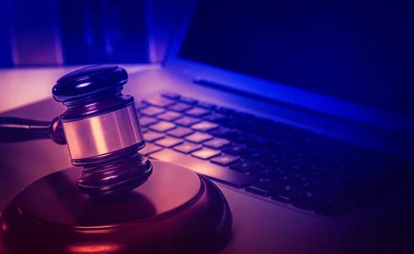 What Makes a Legal Service Provider Ideal for Small Businesses